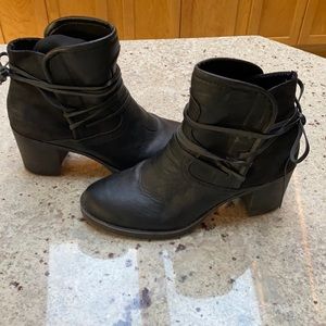 Sugar Black Platform heeled Booties